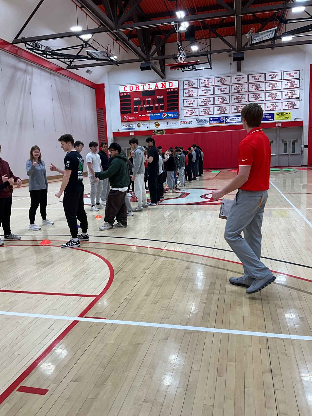 Physical education activity in the SUNY Cortland gym